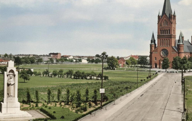 Kapłani posługujący w Parafii jako wikariusze w poszczególnych latach, zamęczeni w czasie wojny przez Niemców.